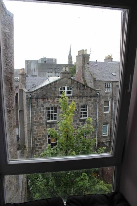 Executive Top Floor 1 Bedroom Apartment Aberdeen Esterno foto