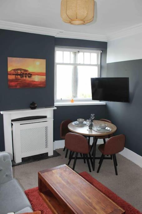 Executive Top Floor 1 Bedroom Apartment Aberdeen Esterno foto