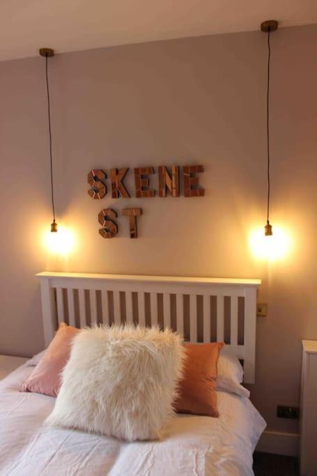 Executive Top Floor 1 Bedroom Apartment Aberdeen Esterno foto